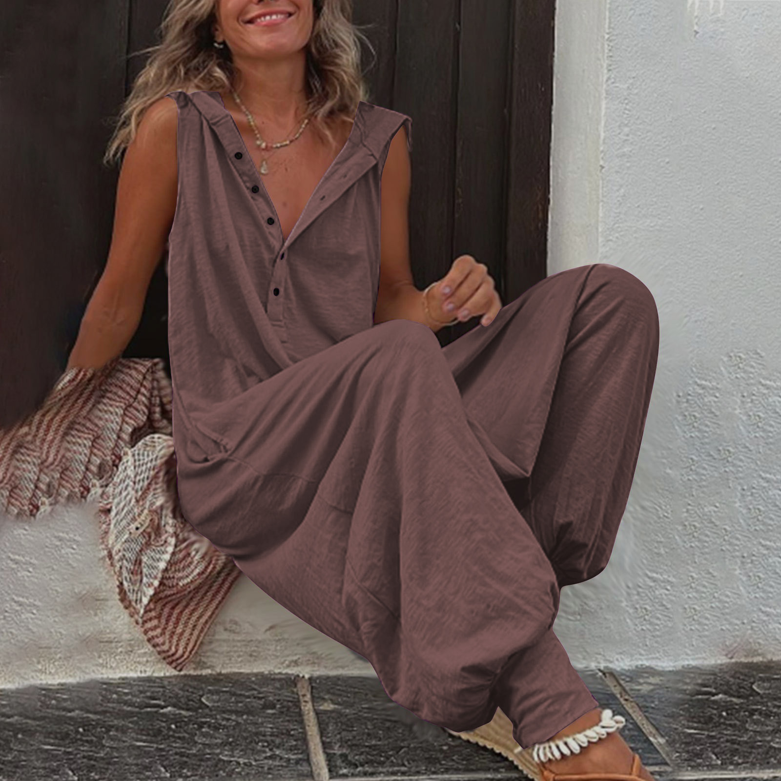 New Button Hooded Sleeveless Jumpsuit 6 00c39c39 68dc 476c 969a e5f4c4e8587c.jpg