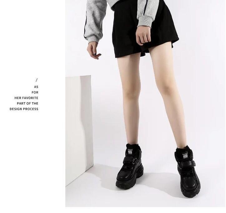 Space High Top Sneakers 6 3400111772824.jpg