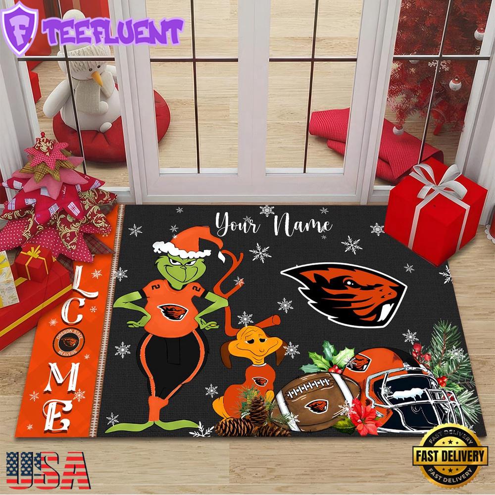 Custom Name NCAA Oregon State Beavers Grinch Christmas Welcome Football Doormat