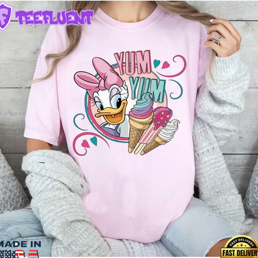 Disney Yum Yum Daisy Duck Portrait Mickey And Friends Lovely T-Shirt